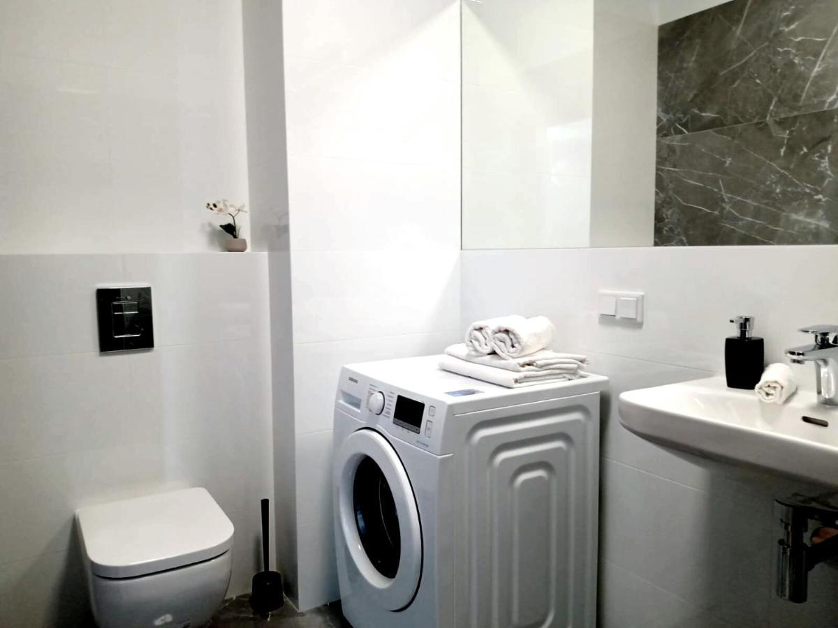 Cozy Apartment In Wilanow Warsaw Ngoại thất bức ảnh
